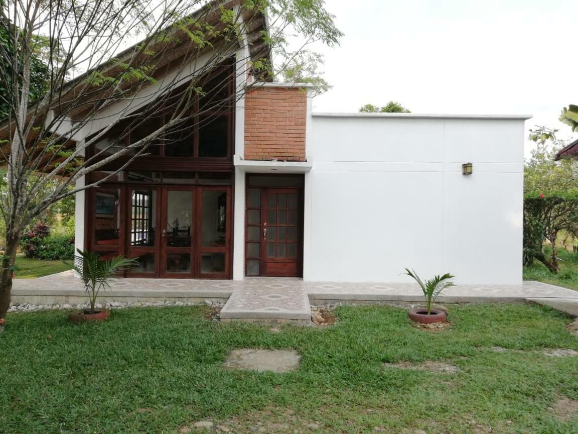 Hostal Suna Vito Puerto Asis Luaran gambar